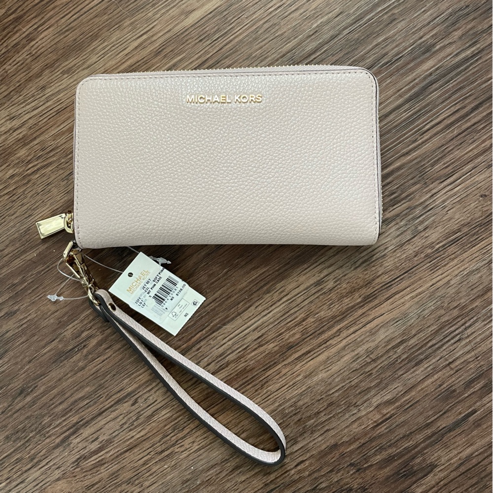NWT Michael Kors Jet Set Soft Pink Wristlet Wallet